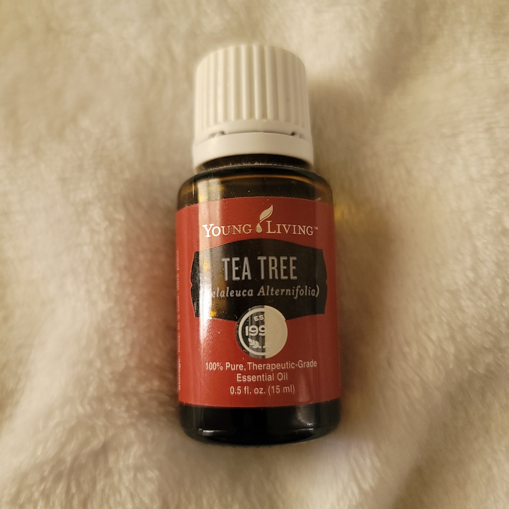 New Young Living Essential Oil -Tea Tree - 15ml .5 Fl oz New/Sealed.

Brand new‎